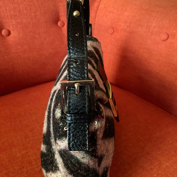 Fendi bag - Picture 8 of 16